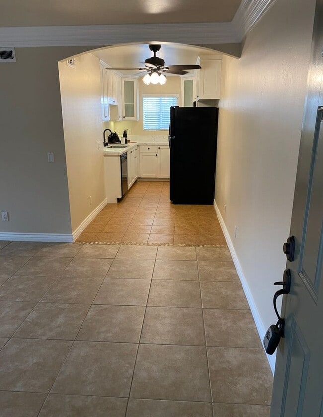 Photo - One Bedroom Lower Level Condo in Oceanside