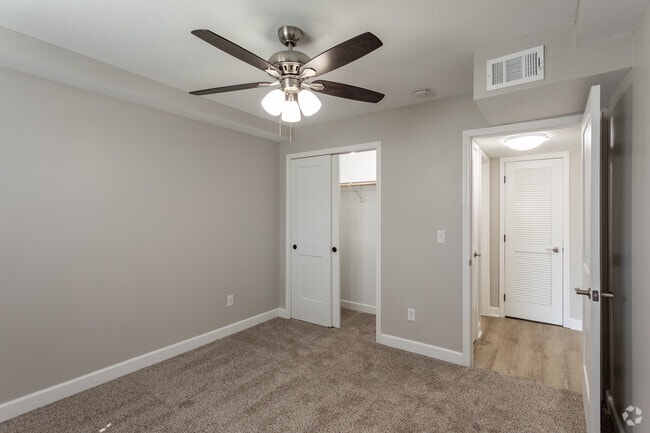 1HAB, 1BA - 784 ft² - Highpointe Apartments