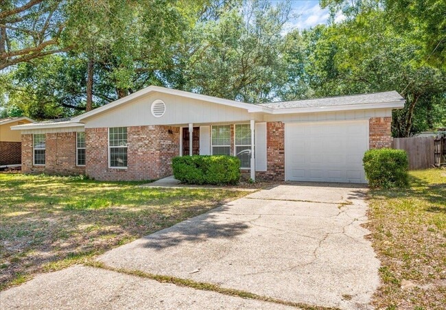 Photo - 107 Alan A Dale Dr