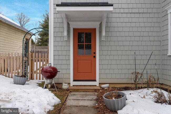 Photo - 3741 River Rd