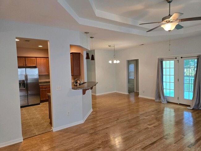 Photo - Spacious home located in quiet Cul De Sac