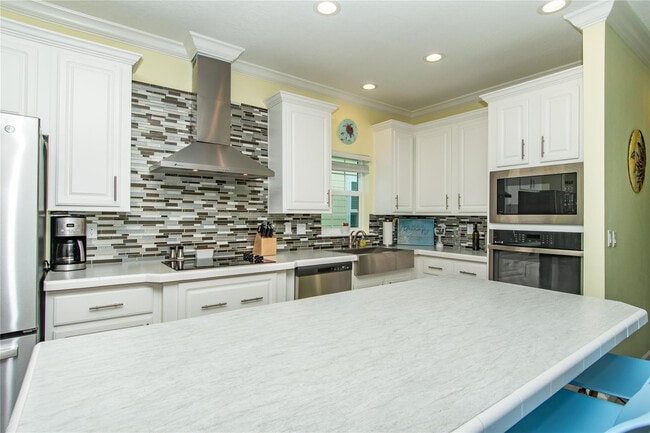 Photo - 375 NE Wharf Way