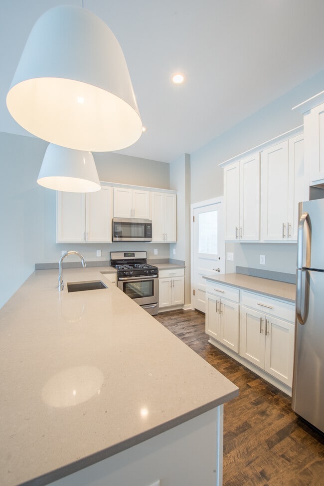 Photo - 3052 S Delaware Ave Unit 3048