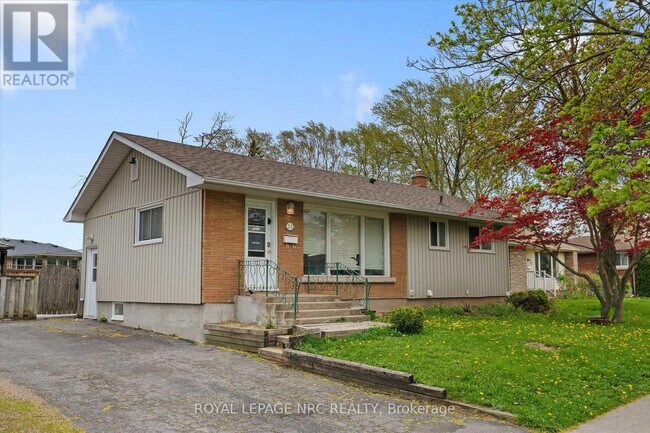 Photo - 51 Jacobson Ave