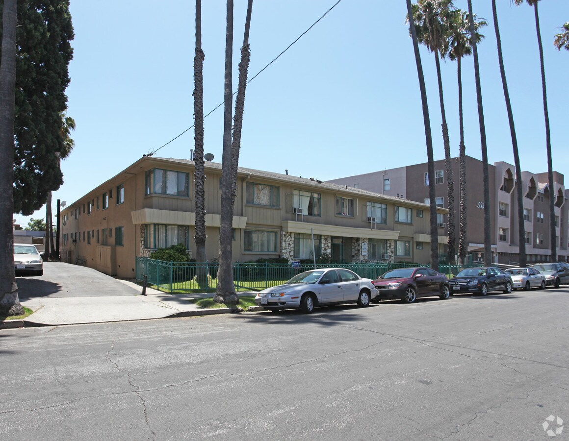 5322 Russell Ave - 5322 Russell Ave Apartments