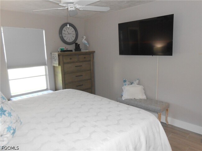 Photo - 6 Aztec Lily Ln