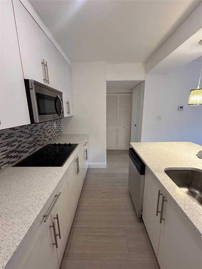 Photo - 914 NE 15th Ave Unit 3