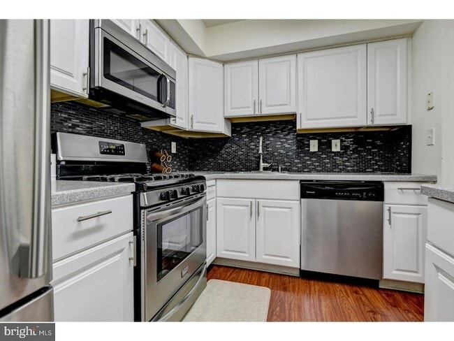 Photo - 107 Delamere Dr Unit 1
