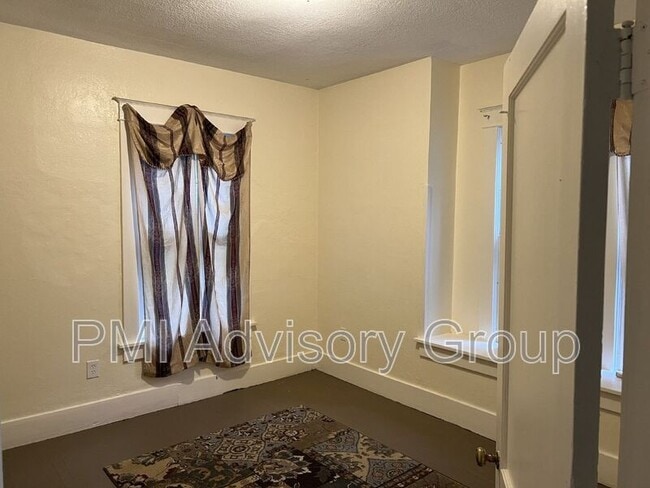 Photo - 1334 SW Mulvane St