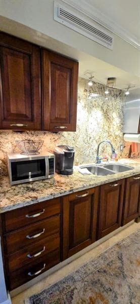 Photo - 1050 SE 15th St Unidad 204