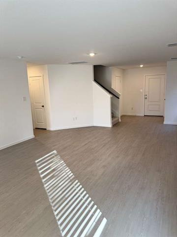 Photo - 205 Bable Run Dr