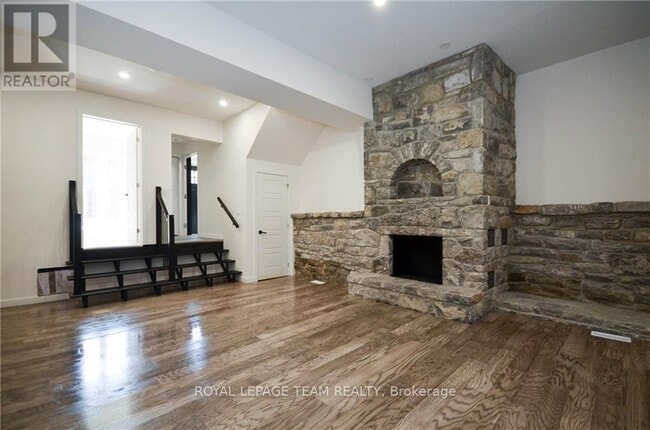 Photo - 177 Cathcart St Unit A