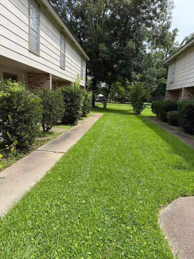 Photo - 14732 Hooper Rd