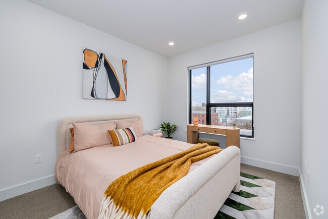1BR, 1BA - 649SF - Primary Bedroom