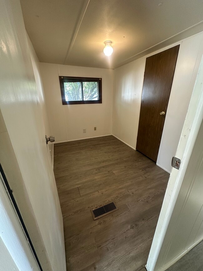 Photo - 101 Cotts Dr