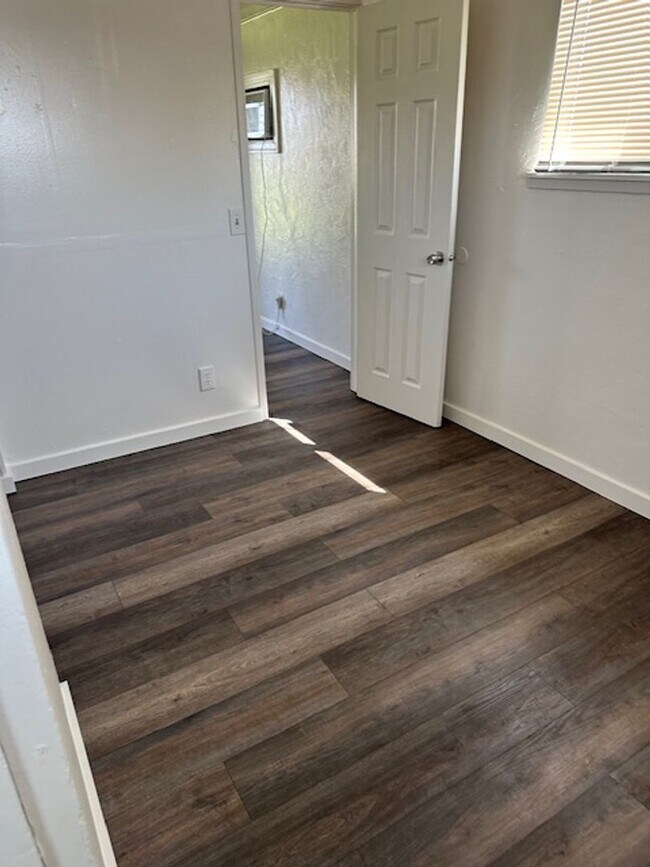 4445 Circle Pl NE Unit 4445 Circle Place NE