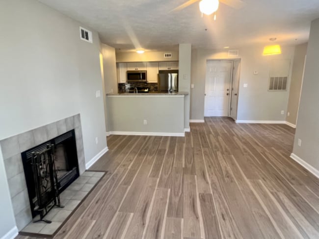 Photo - 13456 Lord Dunbore Pl