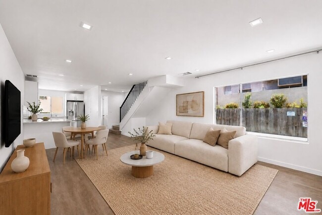 11652 Chenault St Unit 14