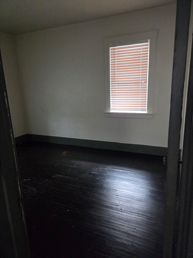 Photo - 429 W Hanssler Pl