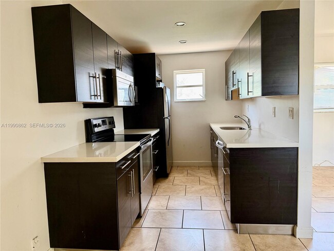 Photo - 1824 Monroe St Unit 11