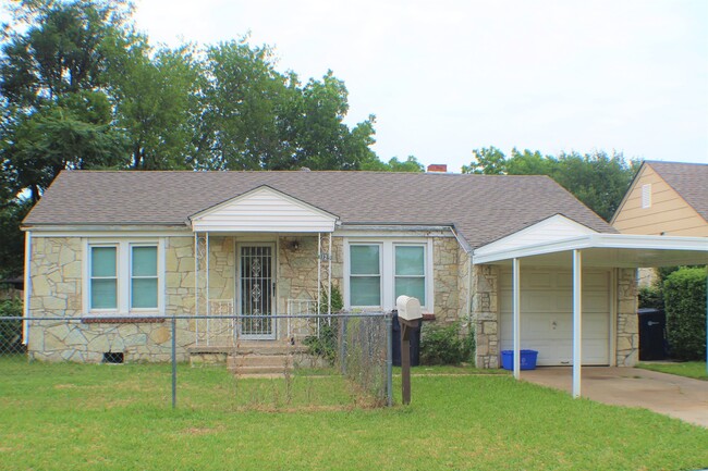 Building Photo - 1129 SW 35th St Rental