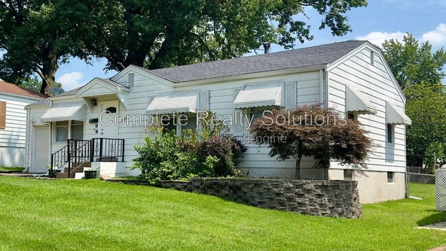 Building Photo - 10200 Tappan Dr