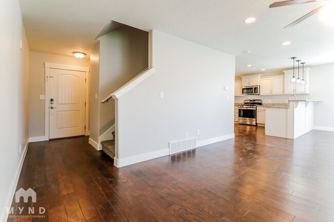 Photo - 1600 E Tumwater Ln