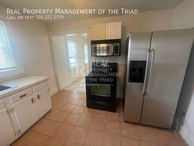 Photo - Cute and convenient 3bd/1ba Ranch near N.C...