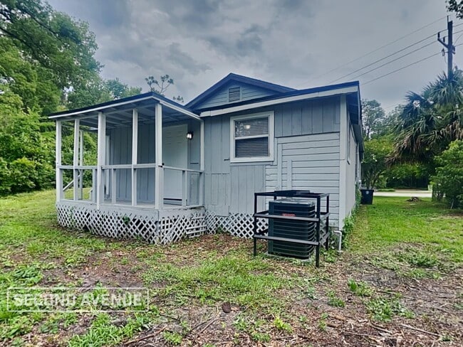 Photo - 5637 Dunmire Ave