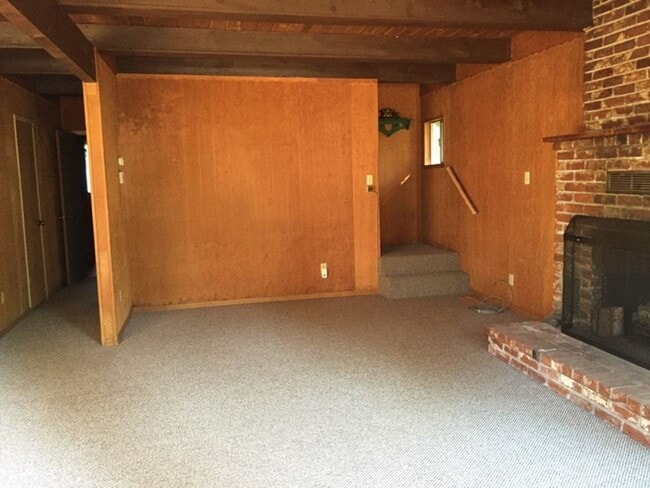 Photo - 38047 Peterson Rd