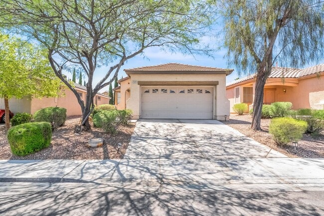 Photo - Single Story, 3 Bedroom, 2 Bath in Summerlin!