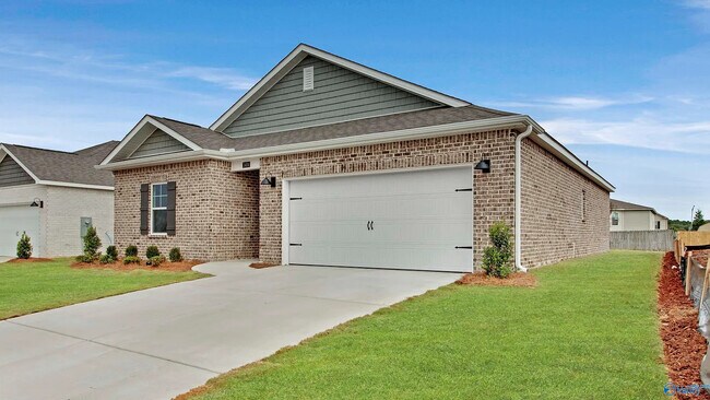 Photo - 3404 Feldspar Dr SW