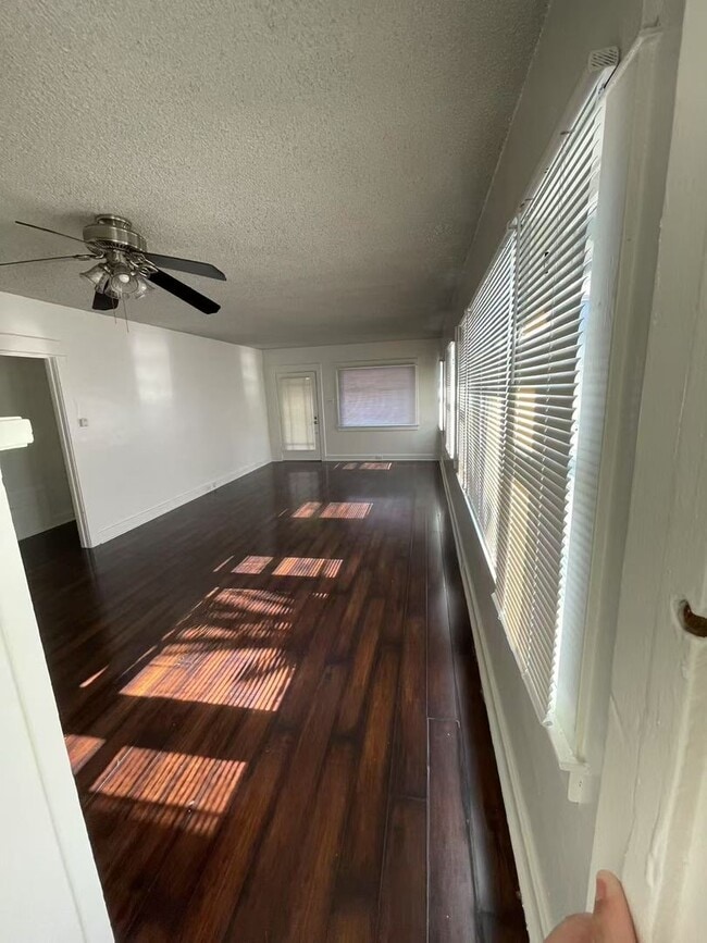 Photo - 1033 Coronado Ave