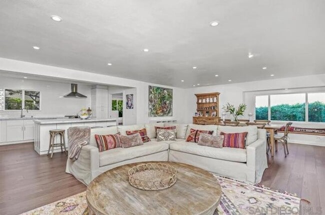 Building Photo - 2691 Palomino Cir