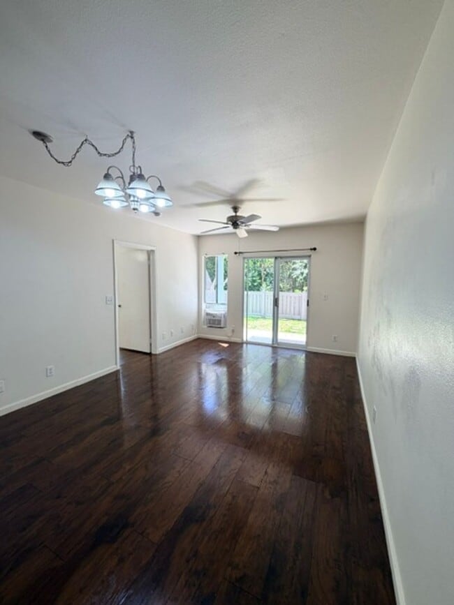 Photo - Streamside at Launani Valley 3 bedroom/2 bath with 2 parking Unit C102