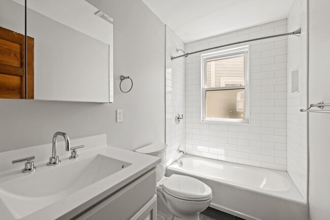 Photo - 19 Taft St Unit #3