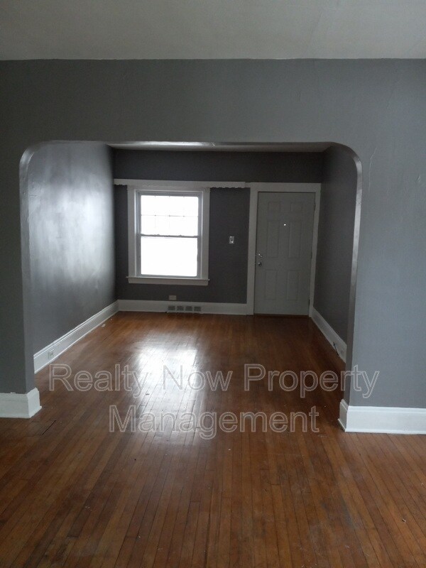 Photo - 3348 W 97th St