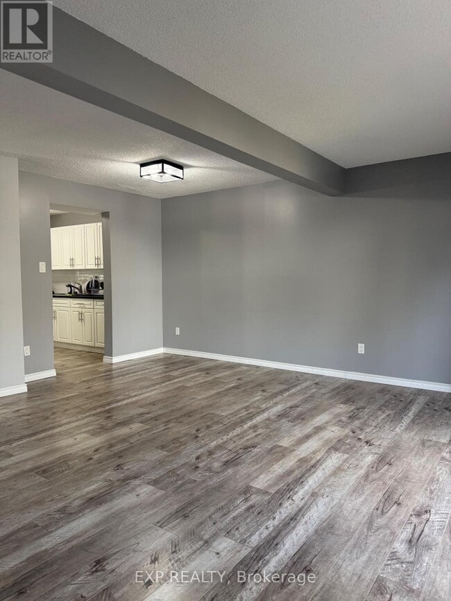 Photo - 255 Northlake Dr