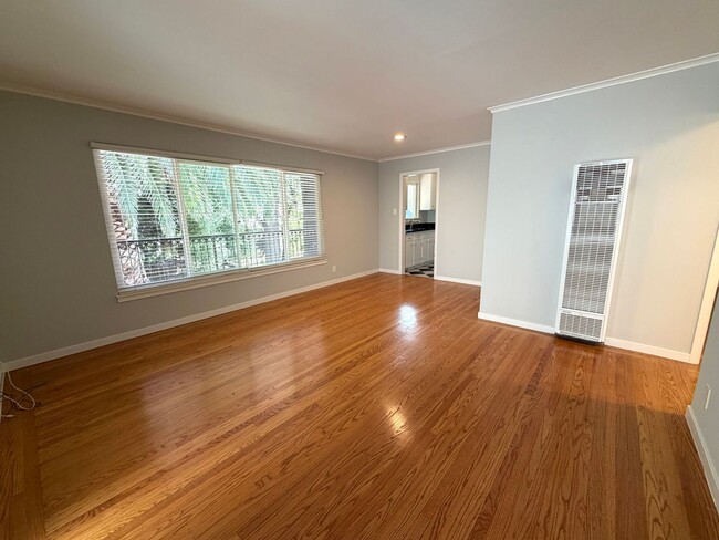 Photo - Bellevue Apartments