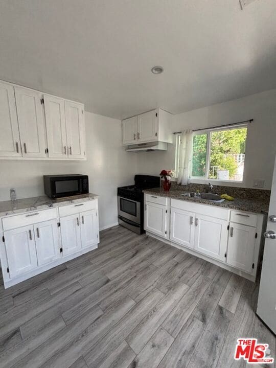 Building Photo - 3673 3rd Ave Rental
