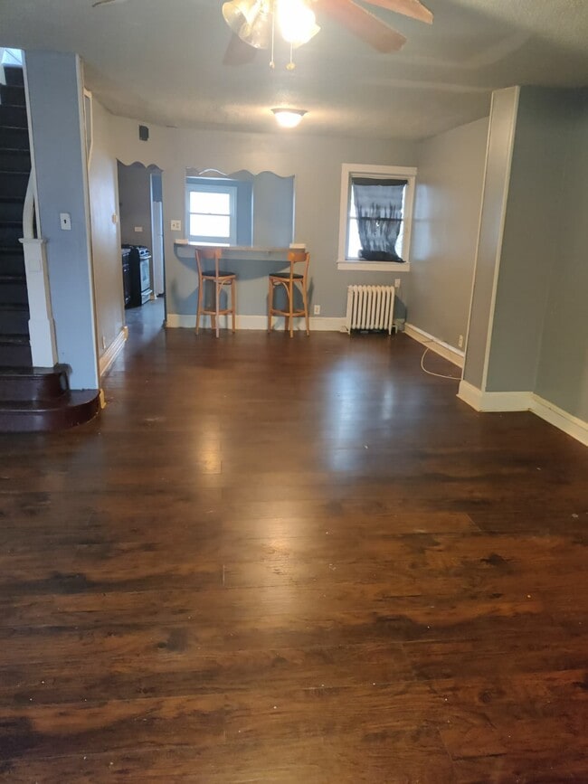 Photo - 334 Berkley St