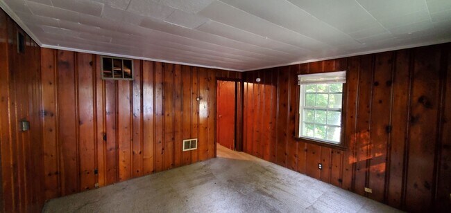 Photo - 1705 Douglas St Unit B