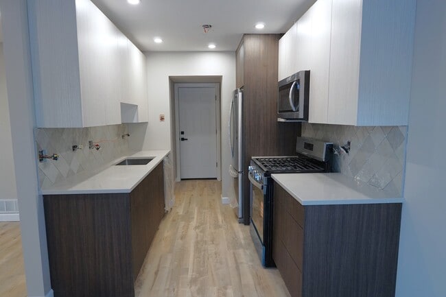 Photo - 1044 Boston Hbr