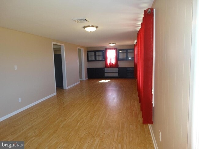 Photo - 9496 Garnes Rd