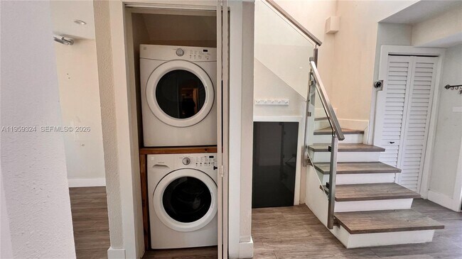 Photo - 3538 SW 17th St