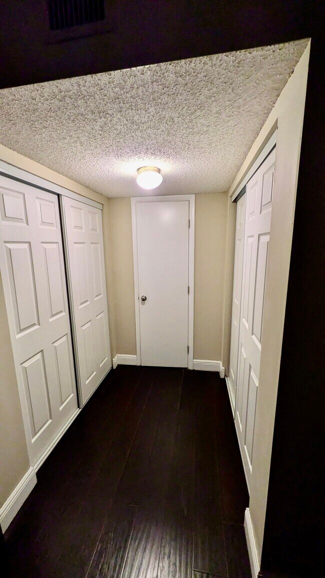 Photo - 3017 Riverside Dr Unit 120