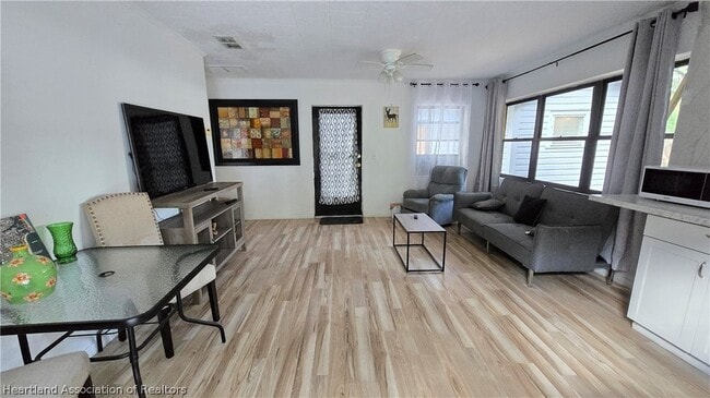Photo - 44 Crawford Dr