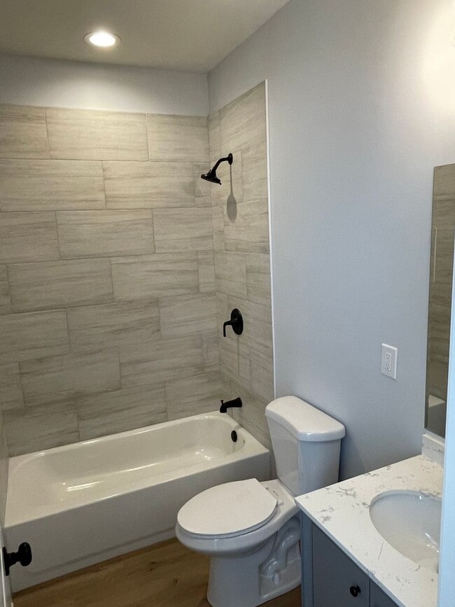 Photo - New 3BD/3.5BA w/ Gated Parking, great location Close to Downtown.