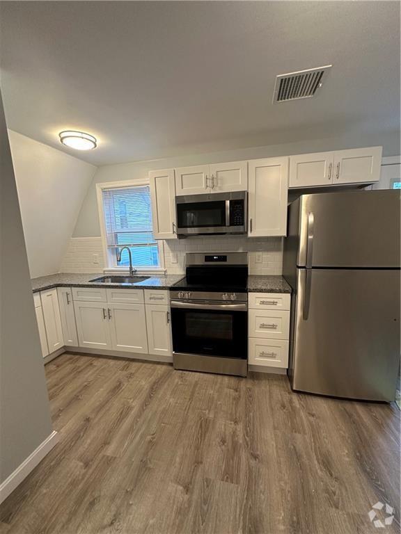 Building Photo - 158 Roger Williams Ave Unit 2nd Fl Rental
