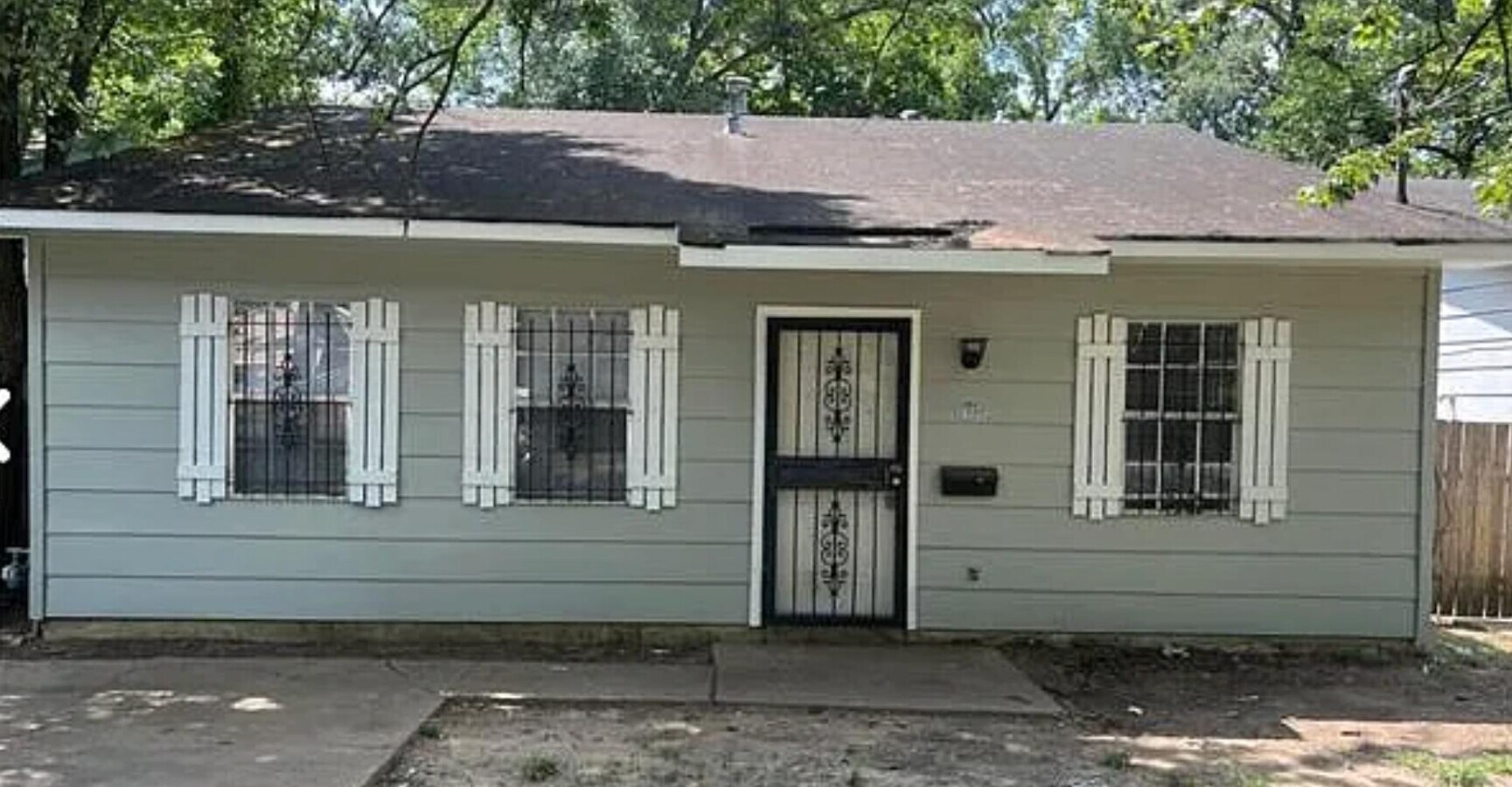 Photo - 6002 Henderson Ave